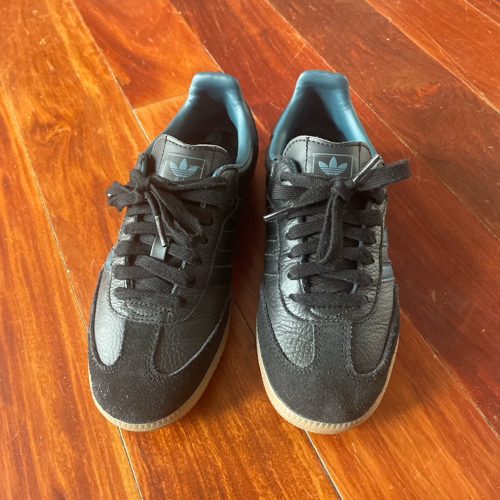 Adidas Womens Samba OG "black gum" - Picture 4 of 8